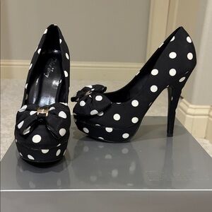 Chic Polka Dot Platform Heels